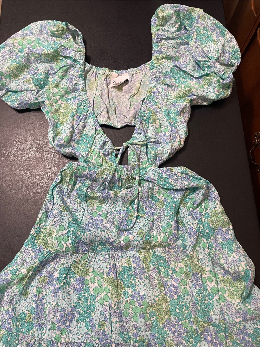 Sky to Moon Lightweight Puff Sleeve Mini Dress in Aqua Floral Sz. S